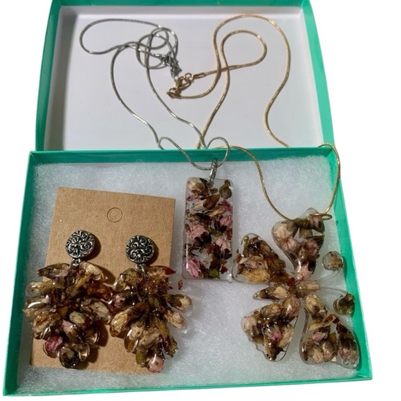 Trio of Peach Blossoms Necklaces and Monstera Drop Earrings Resin Jewelry - Picture 1 of 4